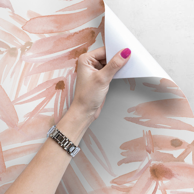 Papier peint adhésif Un tremplin parmi les feuilles pastel