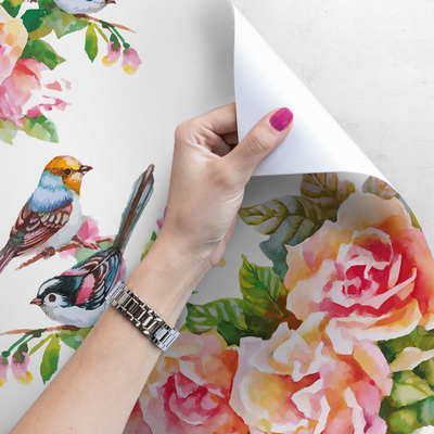 Tapisserie murale Oiseaux parmi les roses