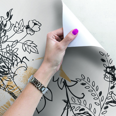 Papier peint Des oiseaux parmi les fleurs