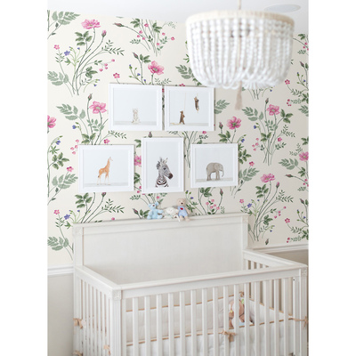 Papier peint Le printemps dans la prairie fleurie