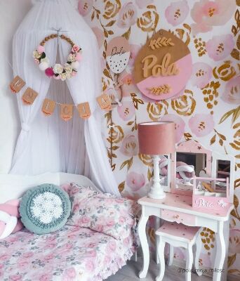 Tapisserie murale Charmantes roses dorées