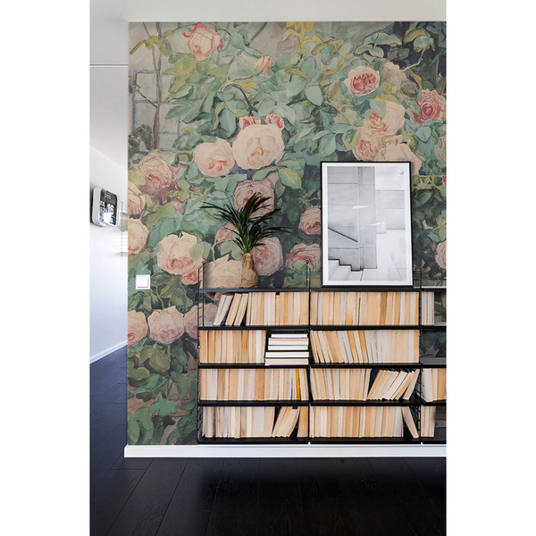 Tapisserie panoramique Un moment de repos dans la roseraie