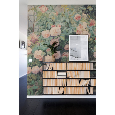 Tapisserie panoramique Un moment de repos dans la roseraie