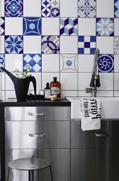 Autocollant adhésif RICHESSE DE MOTIFS BLEUS