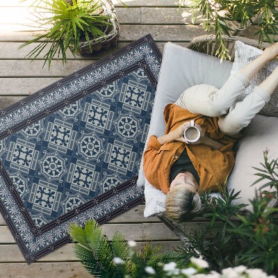 Tapis vinyle d’extérieur Talavera bleu marine, magnifique motif vintage