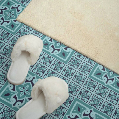 Carreaux de vinyle auto-adhésifs Motif floral dans une approche artistique