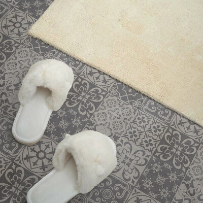 Carreaux de vinyle auto-adhésifs Disposition de tuiles trois par trois