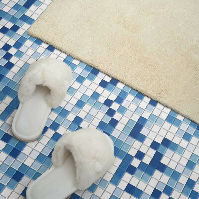 Carreaux vinyle Motif mosaïque dans des tons bleus intenses