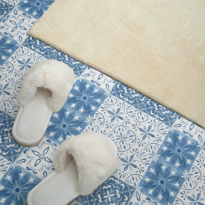 Carreaux de vinyle auto-adhésifs Motif floral dans des carreaux élégants