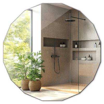 Miroir irregulier avec une forme originale