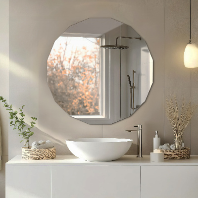 Miroir irregulier avec une forme originale