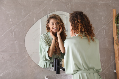 Miroir asymétrique en forme de petit nuage