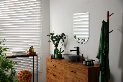 Miroir ovale taillé décoratif