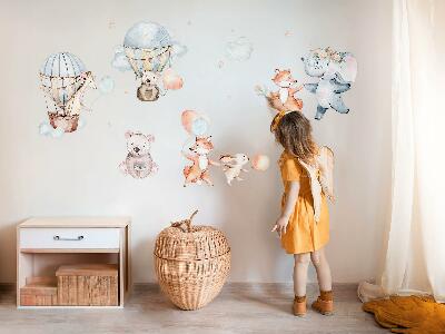 Autocollant mural 100x175 Créatures pastel avec des ballons dans les nuages aquarelle