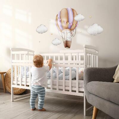 Autocollant mural 60x70 Le voyage d'une souris ballon dans des nuages pastel