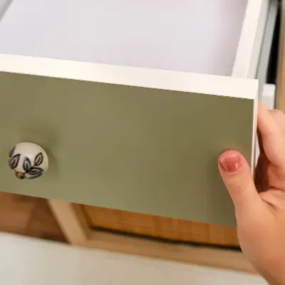 Papier adhésif pour meuble herbe verte