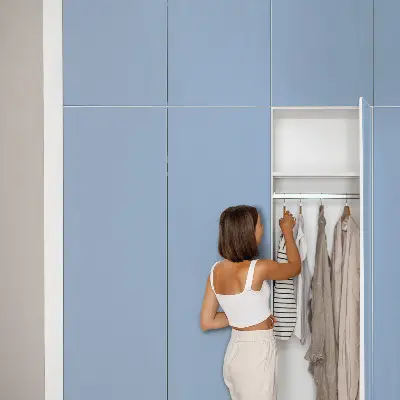 Film adhésif décoratif pour meuble Bleu bébé