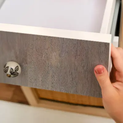 Papier adhésif pour meuble texture bois