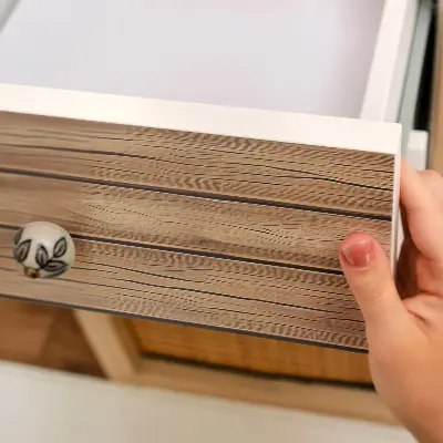 Adhésif pour meuble texture bois