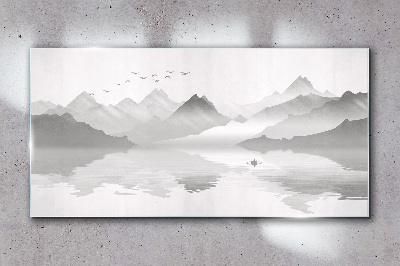 Tableau imprimé sur verre Un paysage de montagne tranquille en monochrome