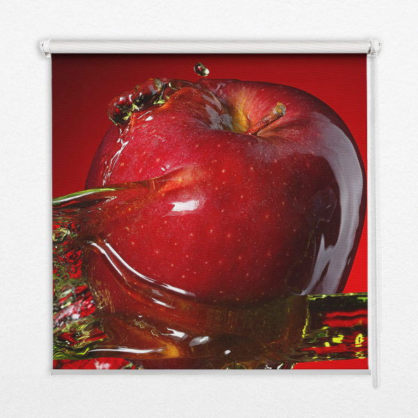 Store intérieur Pomme rouge dans l'eau