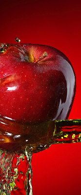 Store intérieur Pomme rouge dans l'eau