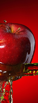 Store intérieur Pomme rouge dans l'eau