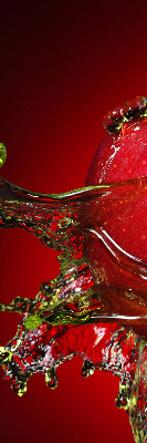 Store intérieur Pomme rouge dans l'eau