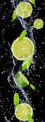 Store intérieur Citron vert tombant dans l'eau