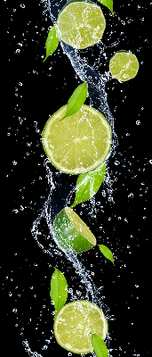 Store intérieur Citron vert tombant dans l'eau