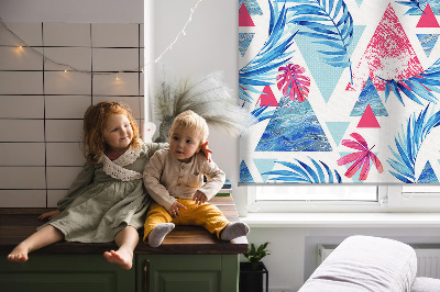 Store enrouleur Feuilles bleues et triangles