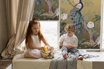 Store enrouleur Paon sur un arbre