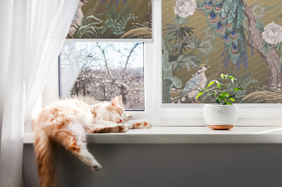 Store enrouleur Paon sur un arbre