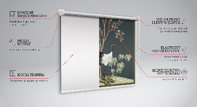 Store enrouleur Oiseaux près du rosier