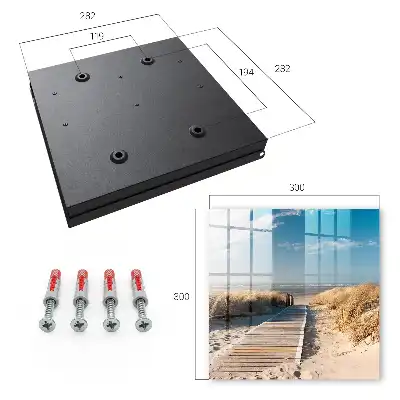 Une plage tranquille avec des dunes