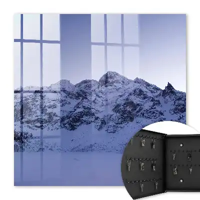 La majesté hivernale des montagnes célestes