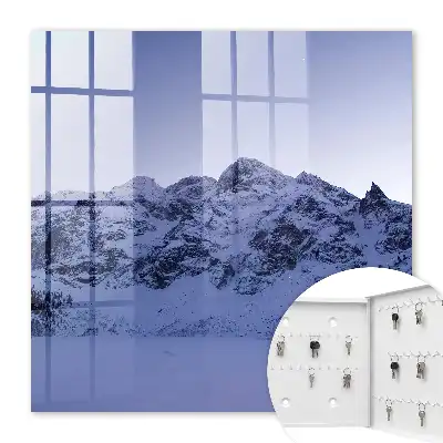 La majesté hivernale des montagnes célestes