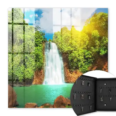 Cascade verte tropicale