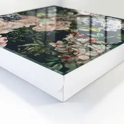 Motif floral sur fond sombre