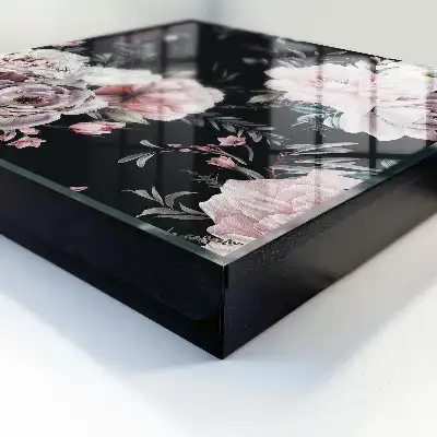 Charme floral sur fond sombre