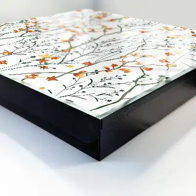 Motif floral sur fond blanc