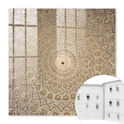 Mandala orné de symétrie et d'élégance