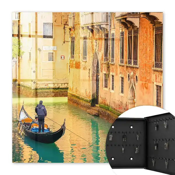 Tableau d'un canal vénitien avec des bâtiments en arrière-plan