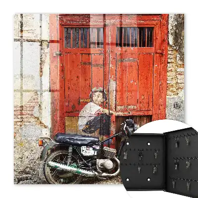 Tableau d'art urbain représentant une peinture de moto