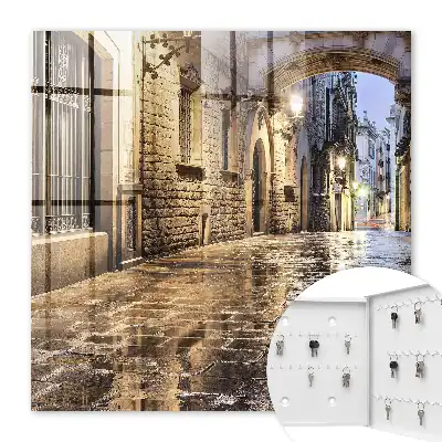 Une rue nocturne pleine de lumière