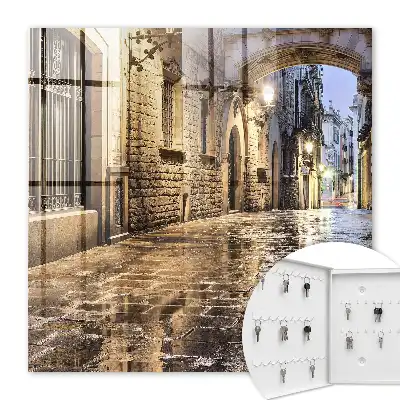 Une rue nocturne pleine de lumière