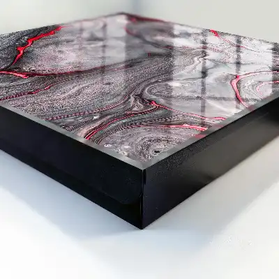 Une abstraction saisissante de gris et de rose