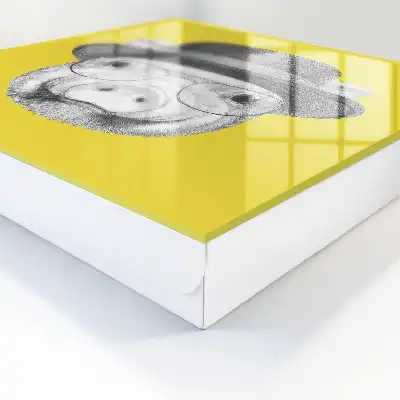 Figurine de cochon jaune joyeux