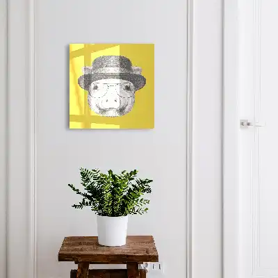 Figurine de cochon jaune joyeux
