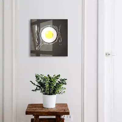 Œuf au plat sur fond noir